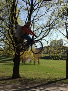 ET bicycle wirework